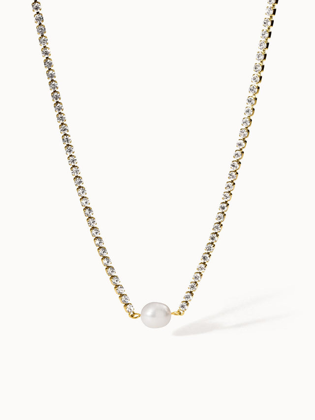 Shimmering Pearl Necklace