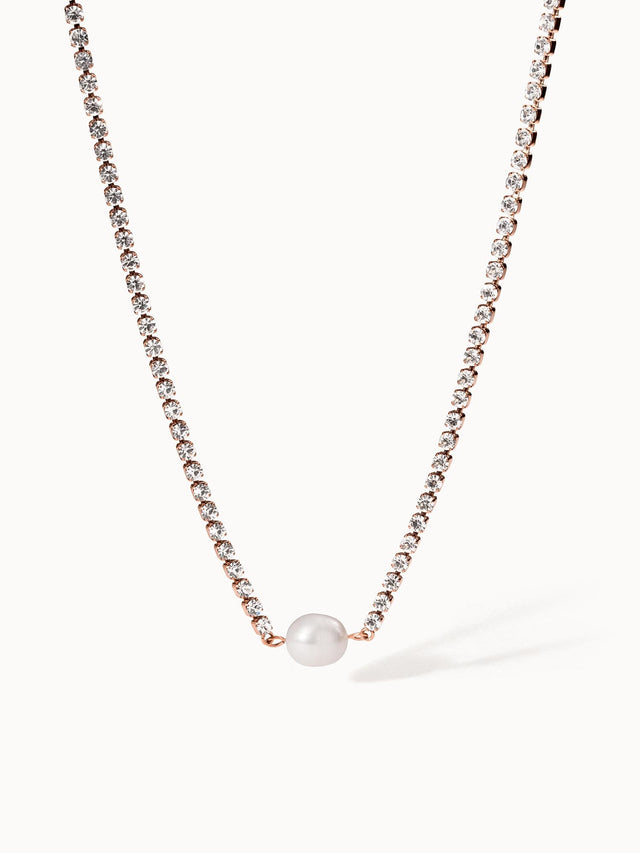 Shimmering Pearl Necklace