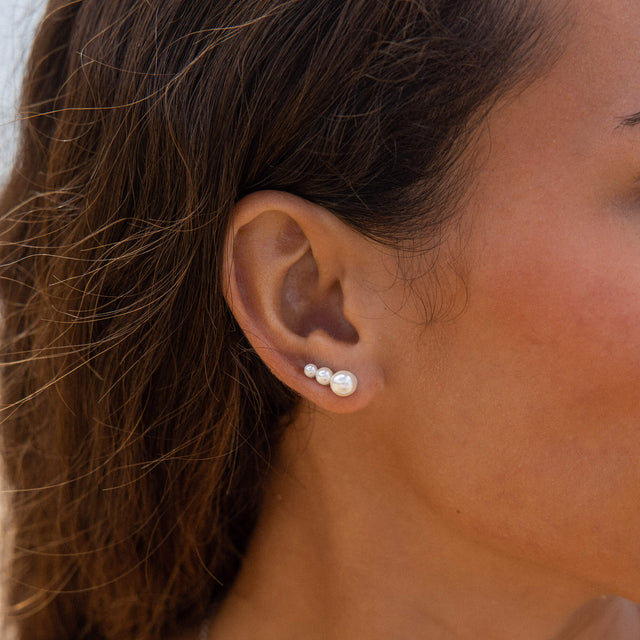 Finesse Earring