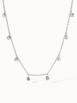 Silberne Nani Kette mit weißen Zirkonia-Anhängern, fein und elegant, pure femininer Island-Spirit von PURELEI.