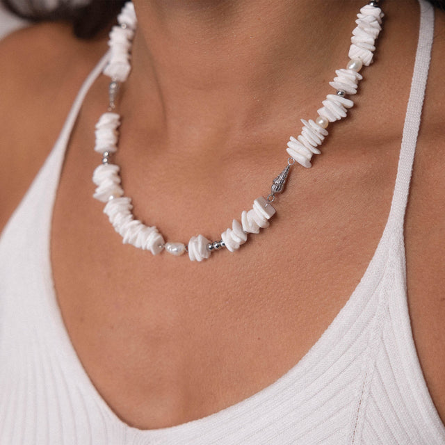 Wela Necklace