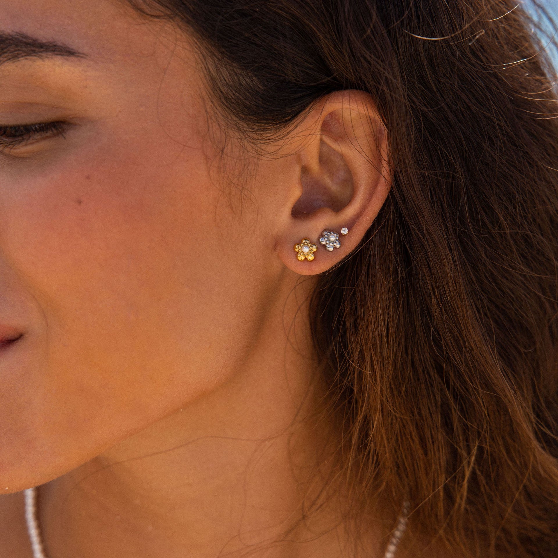 Shiny Bloom Earring