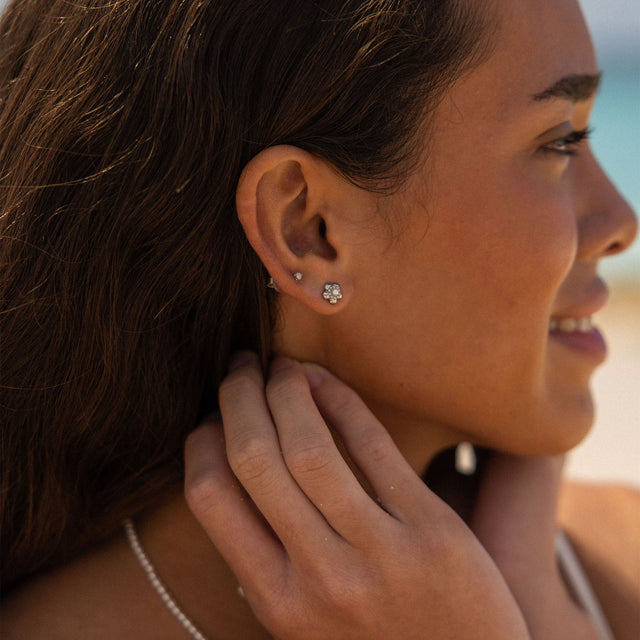 Shiny Bloom Earring