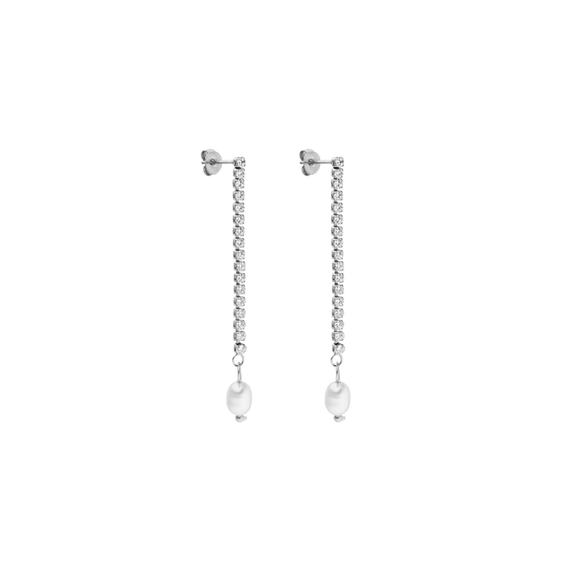 Shimmering Pearl Earring