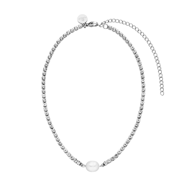 Shimmering Pearl Necklace
