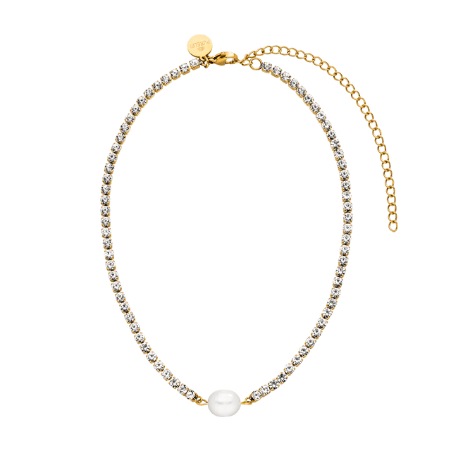 Shimmering Pearl Necklace