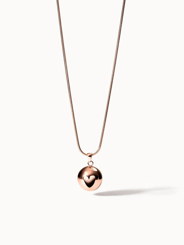 Love's Embrace Ketting