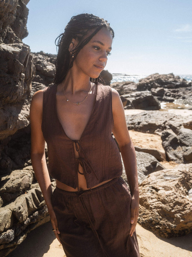 Golden Gaze Necklace