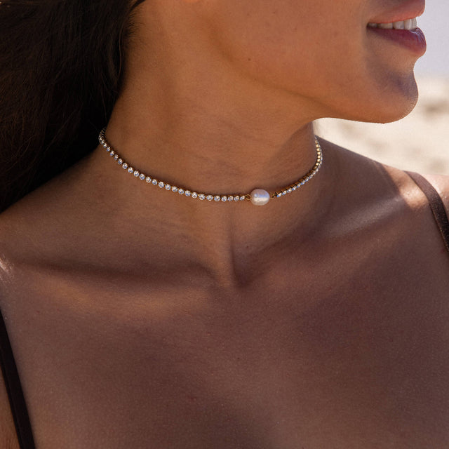 Shimmering Pearl Necklace