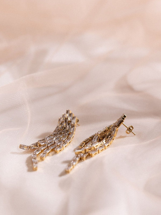 Crystal Glow Earring - INT PURELEI
