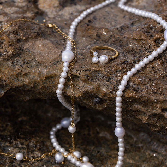 Glace Necklace