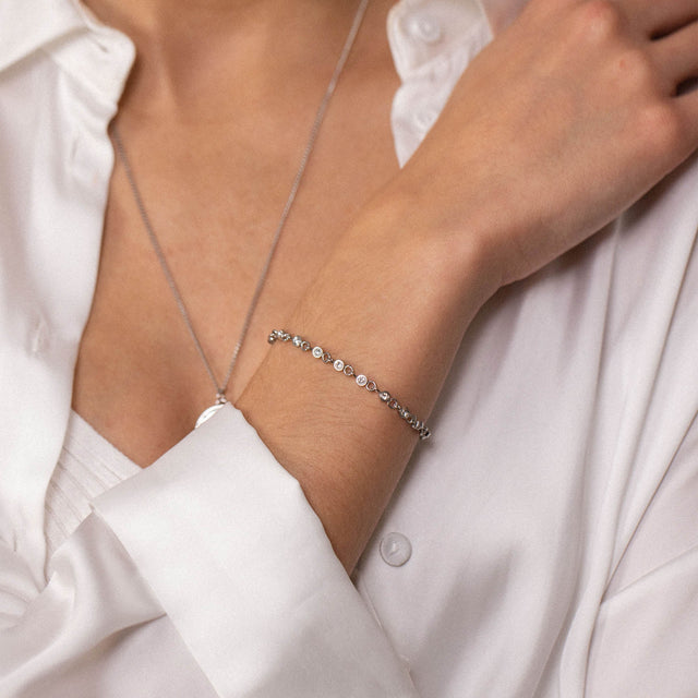 Polite Armband