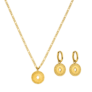 Goldene Kette und Ohrringe mit filigranem Design von PURELEI, elegant und feminin.